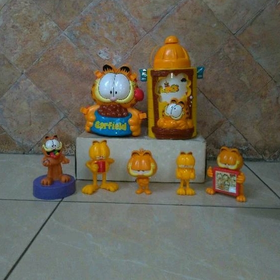 Mainan Set Figure Garfield (Preloved)