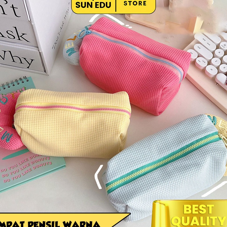 

KF7 Makeup travel pouch pastel Tempat pensil korean cute aesthetic