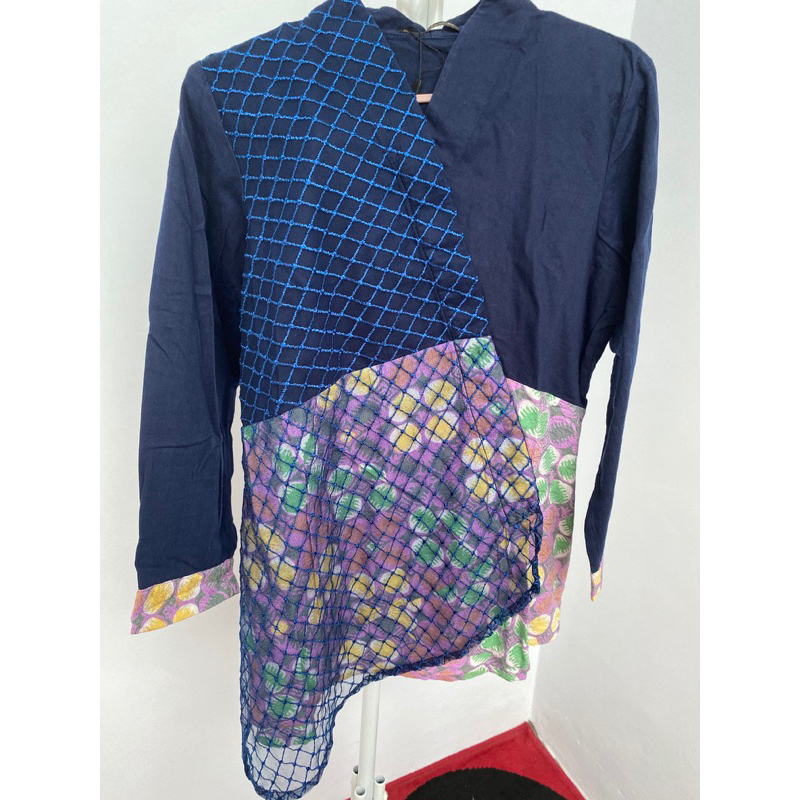 Blouse batik navy by sovinska
