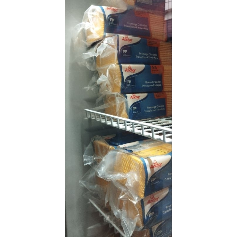 

Keju Anchor red cheddar cheese slice 84