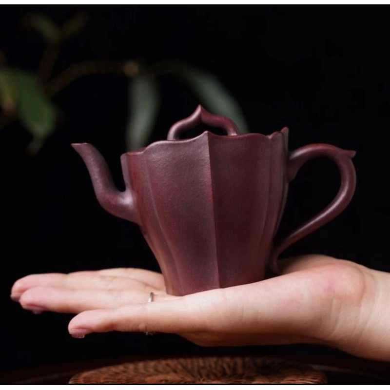 Authentic Yixing Zhisa Budha Lotus Beauty Shoulder TeaPot