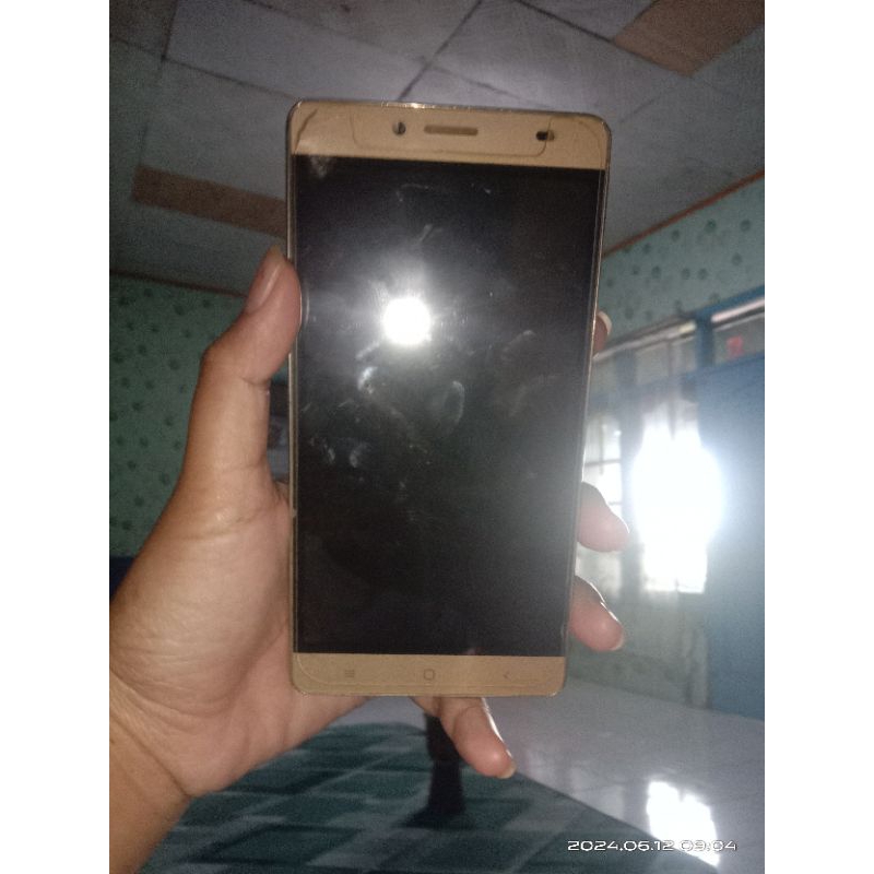 lcd touchcsreen ken mobile r7