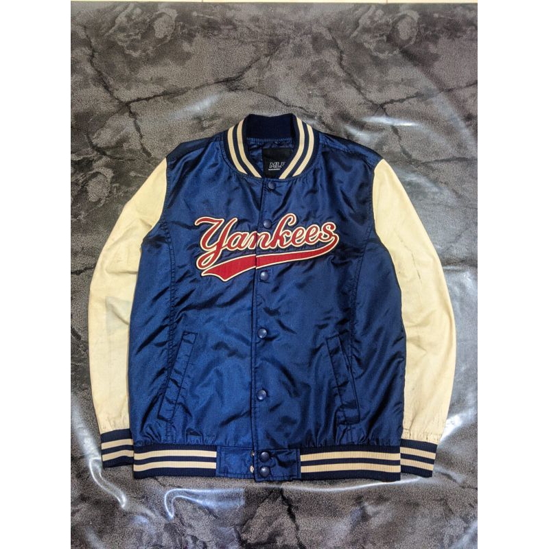 VARSITY YANKES