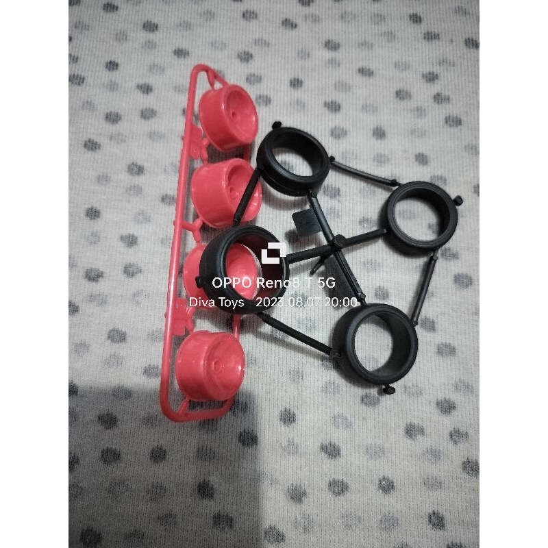 Tamiya Velg Dish Large Merah + Ban Large Soft