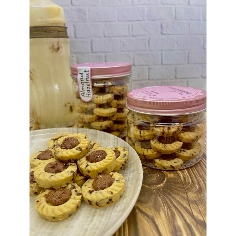 

Cookies Kue Kering Almon Hazelnut