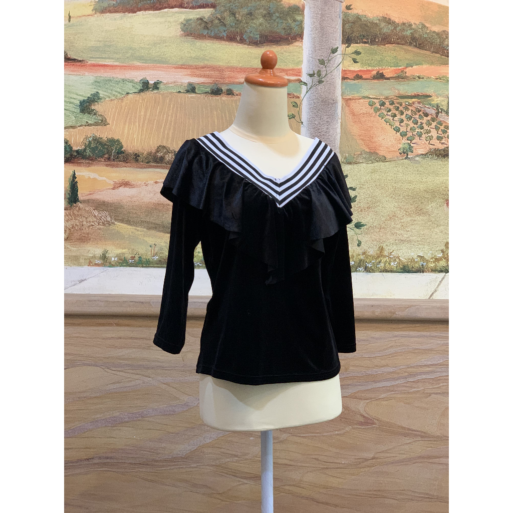 Black Ruffle Blouse/ Blouse Hitam Korean B116