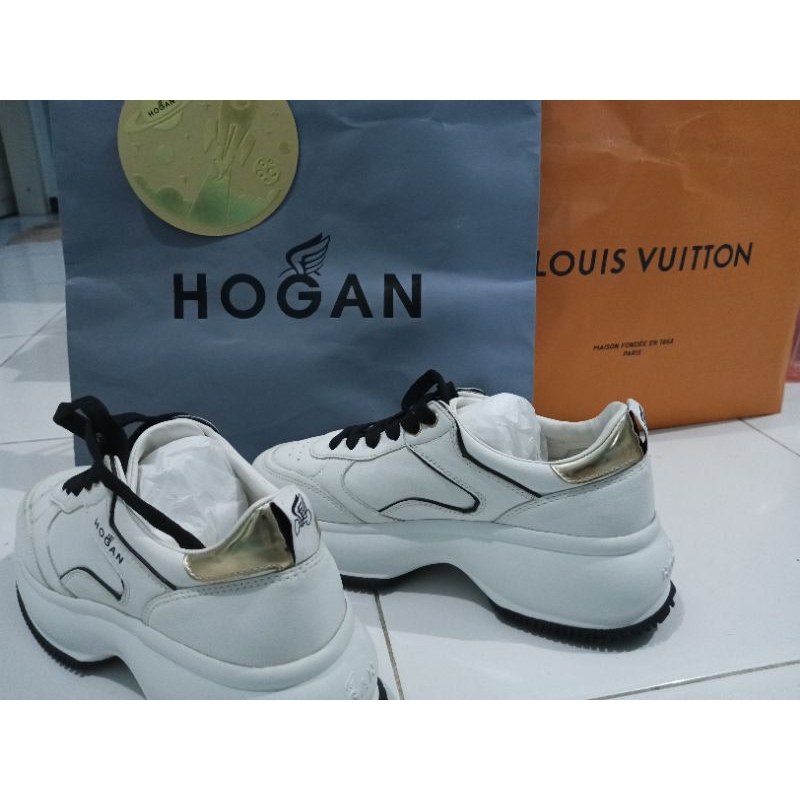 Sepatu Hogan (prelove)