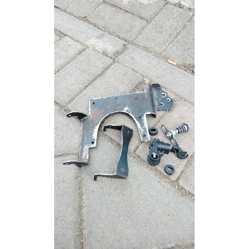 Pangkon plat new gl100 (cimenk) breket jok gl100/dudukan jok gl100/jok gl100