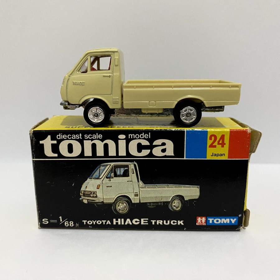 BB24 Tomica Blackbox Toyota Hiace Truck