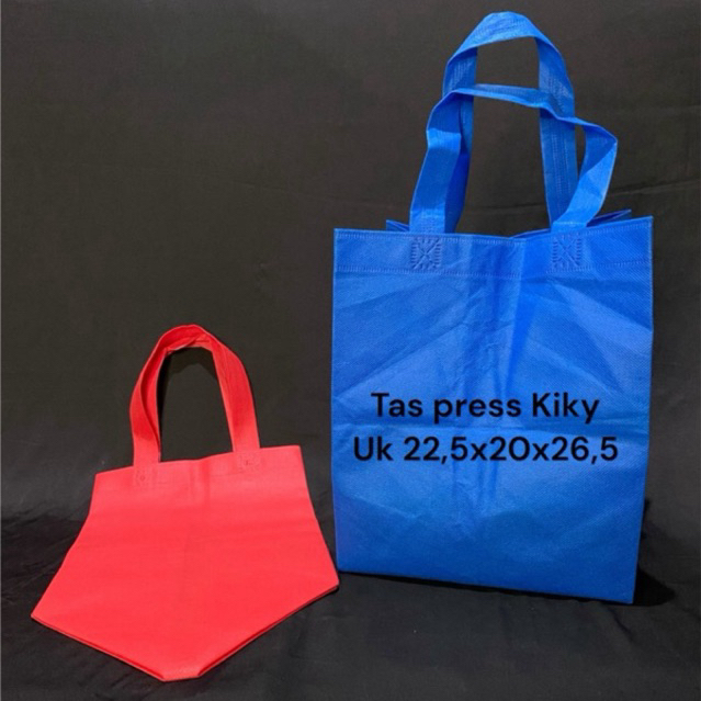 

Tas press Kiky uk 22,5x20x26,5 untuk dus nasi uk 20