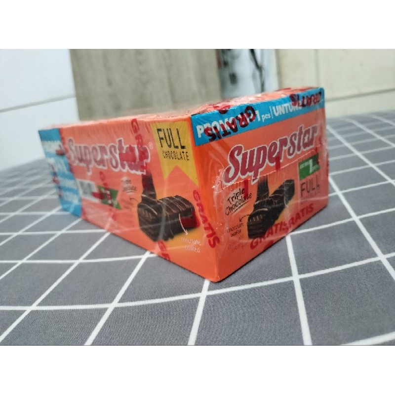 

Superstar Wafer Triple Chocolate isi 20+1