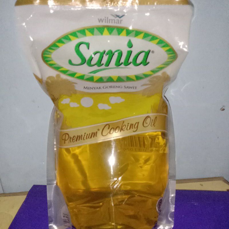 

minyak goreng sania refil kemasan 2 liter
