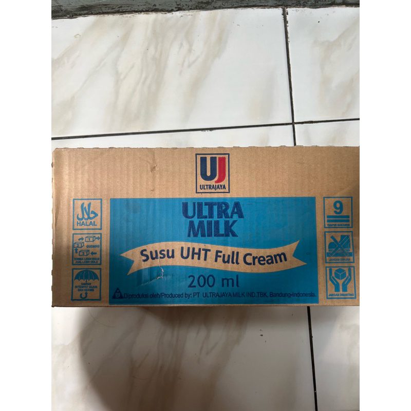 

Susu ultra milk 200ml 1 dus