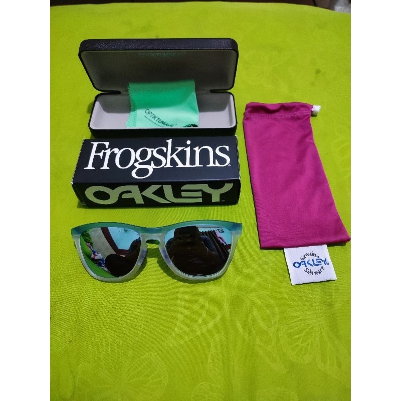 Kaca mata Oakley frogskins original