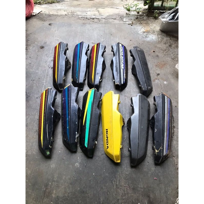 Bodi Cover Belakang Ekor Buntut Buntutan Honda Win 100 Win100 Original Bekas Copotan Motor Second 2n
