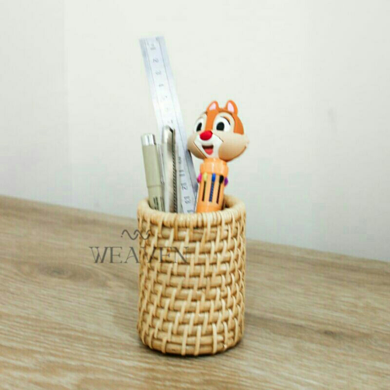 

Pencil Cup / Tempat Pensil Rotan