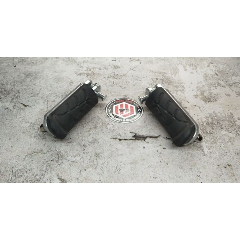KARET STEP FOOT STEP DEPAN CBR 250 CBR 150 LOCAL CBR 150 FACECLIFT CBR 150
