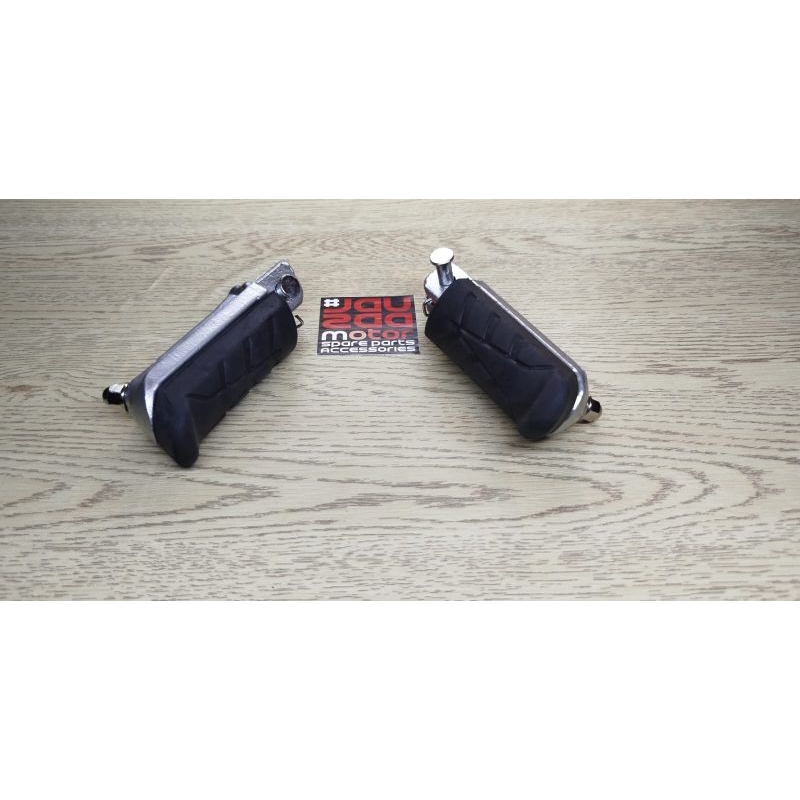 FOOT STEP DEPAN HONDA CBR150 CBR250