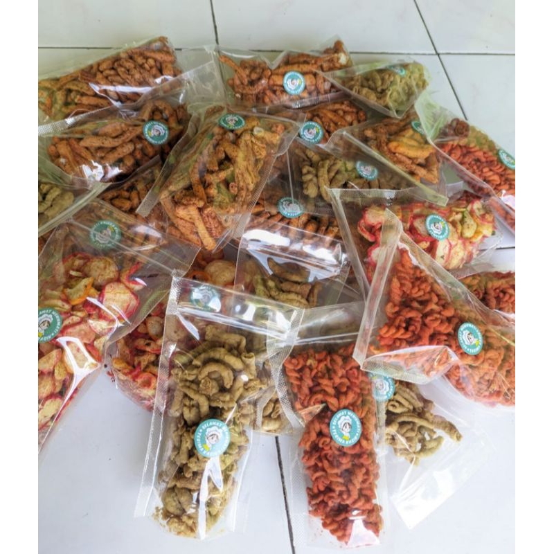 

KERUPUK SEBLAK 120GRM
