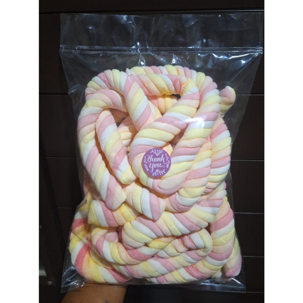

MARSHMALLOW SNACK IT KILOAN 250GR RANDOM MOTIF (rijek bentuk/rijek pabrik)