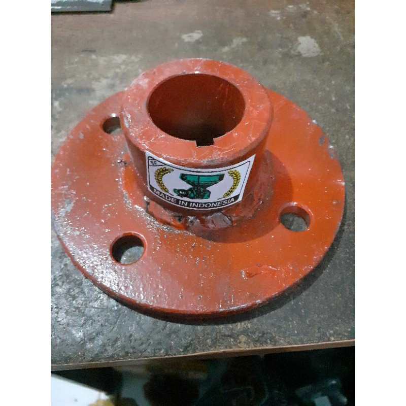 whel shaft/bush roda/bos roda mesin tracktor TL 800(4 LUBANG)