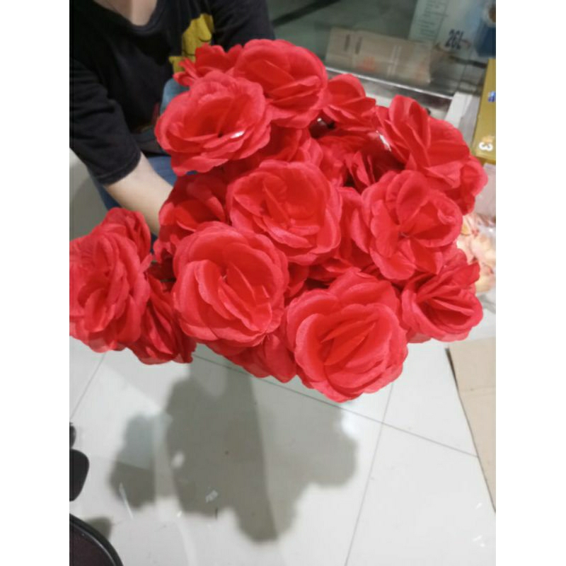 Bunga mawar plastik cabang 7 / bunga mawar artificial per lusin