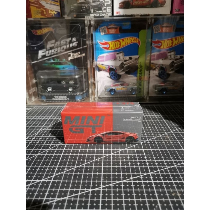mini gt lamborghini huracan red