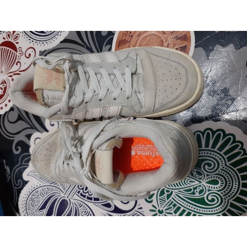 adidas forum low