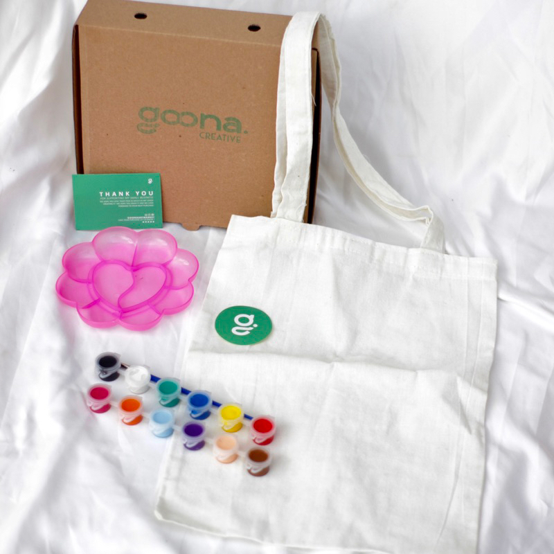 

Totebag Painting Kit by Goona Creative