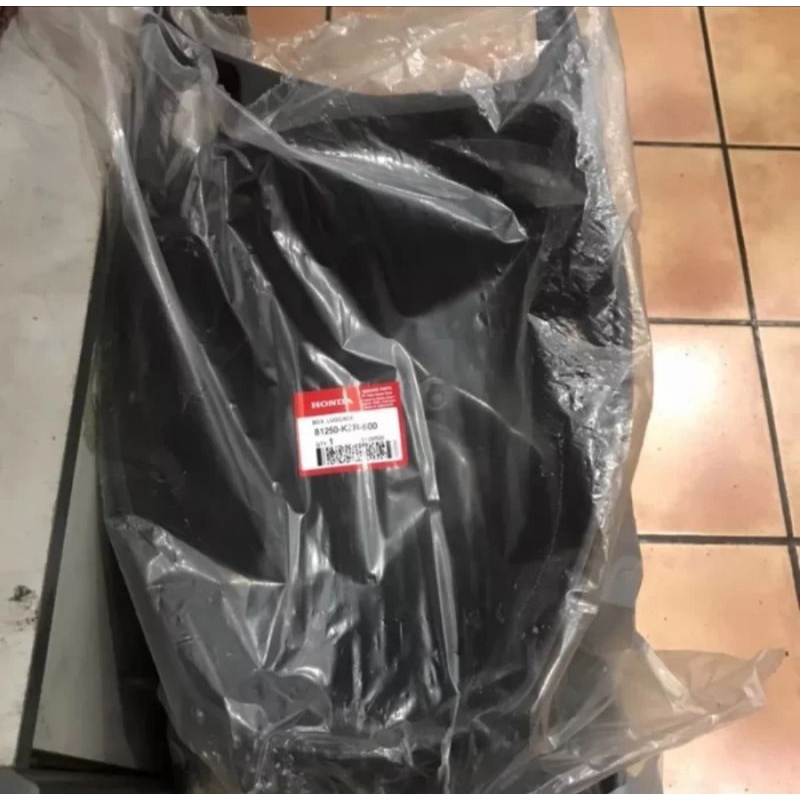 Box Bagasi  Vario 125 old kzr Original