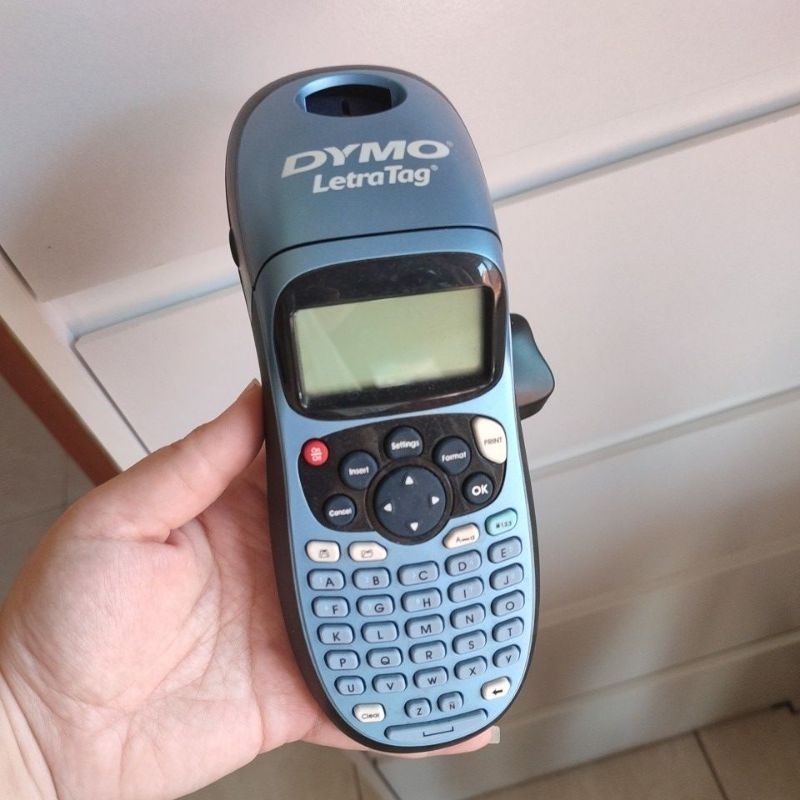 

Dymo Letratag 100H label maker