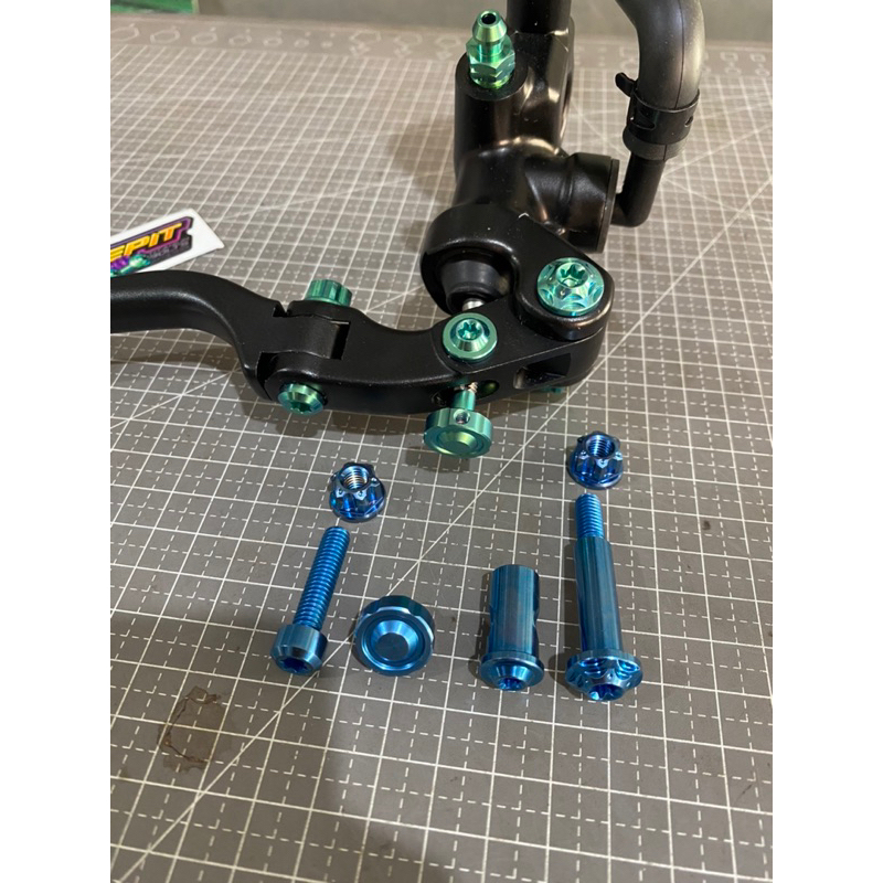 STELAN REM RCB S1 SETELAN REM RCB S1 BAUT HANLDE RCB S1 TITANIUM ORIGINAL BAUT HENDLE RCB S1 TITANIU