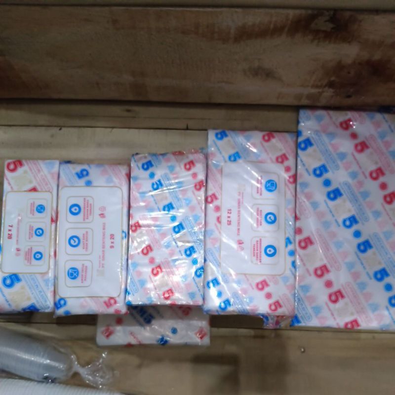 PLASTIK ES/PE plastik santan/gula/minyak  merk 555 @200g