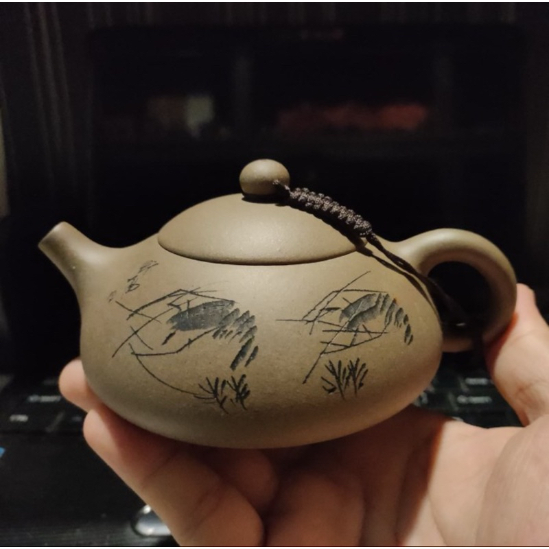 Authentic Yixing Zisha TeaPot Handmade Ukir Udang Greypot
