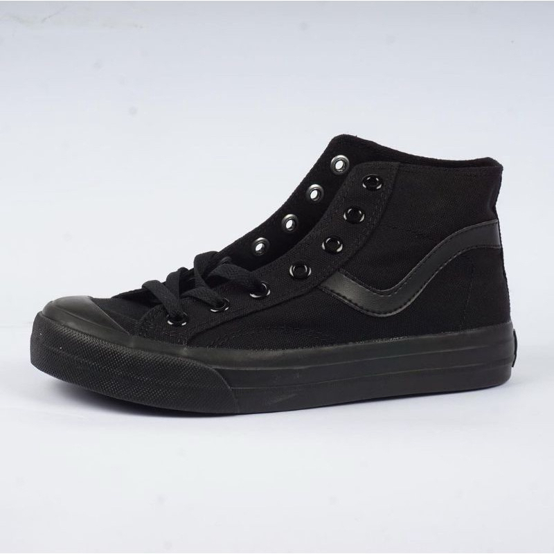 sepatu ventela high public full black