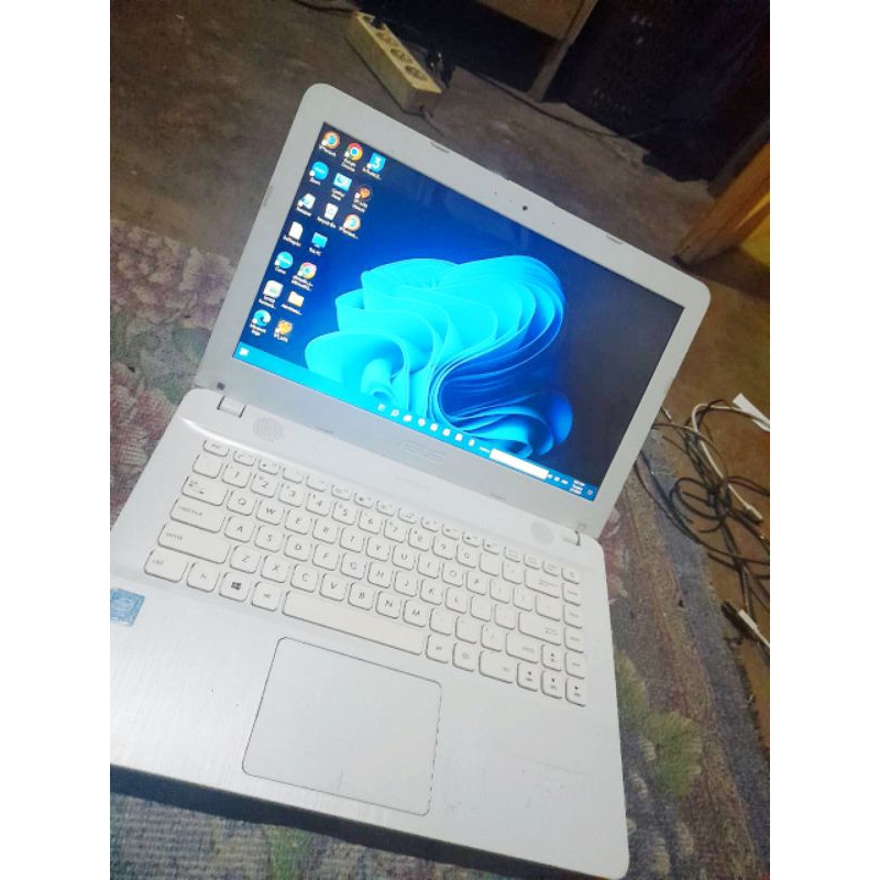LAPTOP ASUS X441N 14 INCH SSD 128GB INTEL CELERON CPU N3350 SECOND TERMURAH