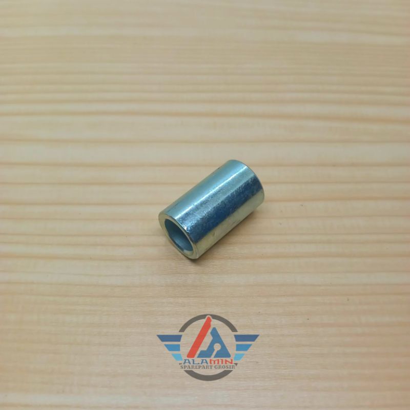 BOSH BUSING M8 BAUT 12 PANJANG 2cm