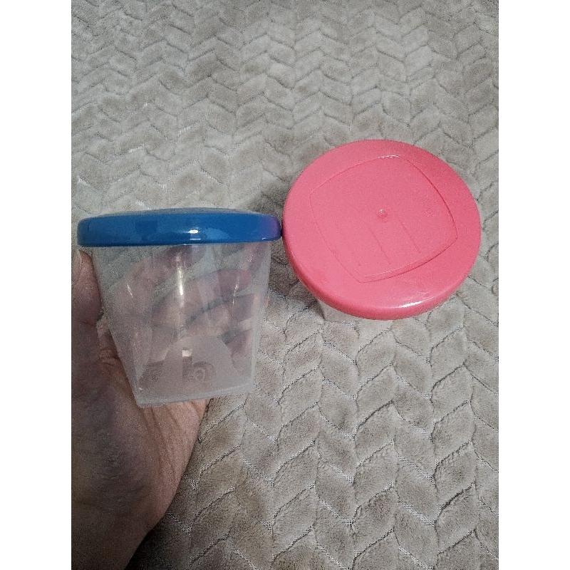 (PRELOVED) Babymoov food container 2 pcs pink & blue