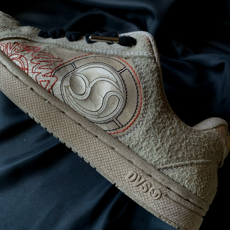 SEPATU GEMUK DVS GRAFFITI - SEPATU SKATEBOARD - SEPATU ADIO - SEPATU DC - SEPATU ETNIES - SEPATU SKA