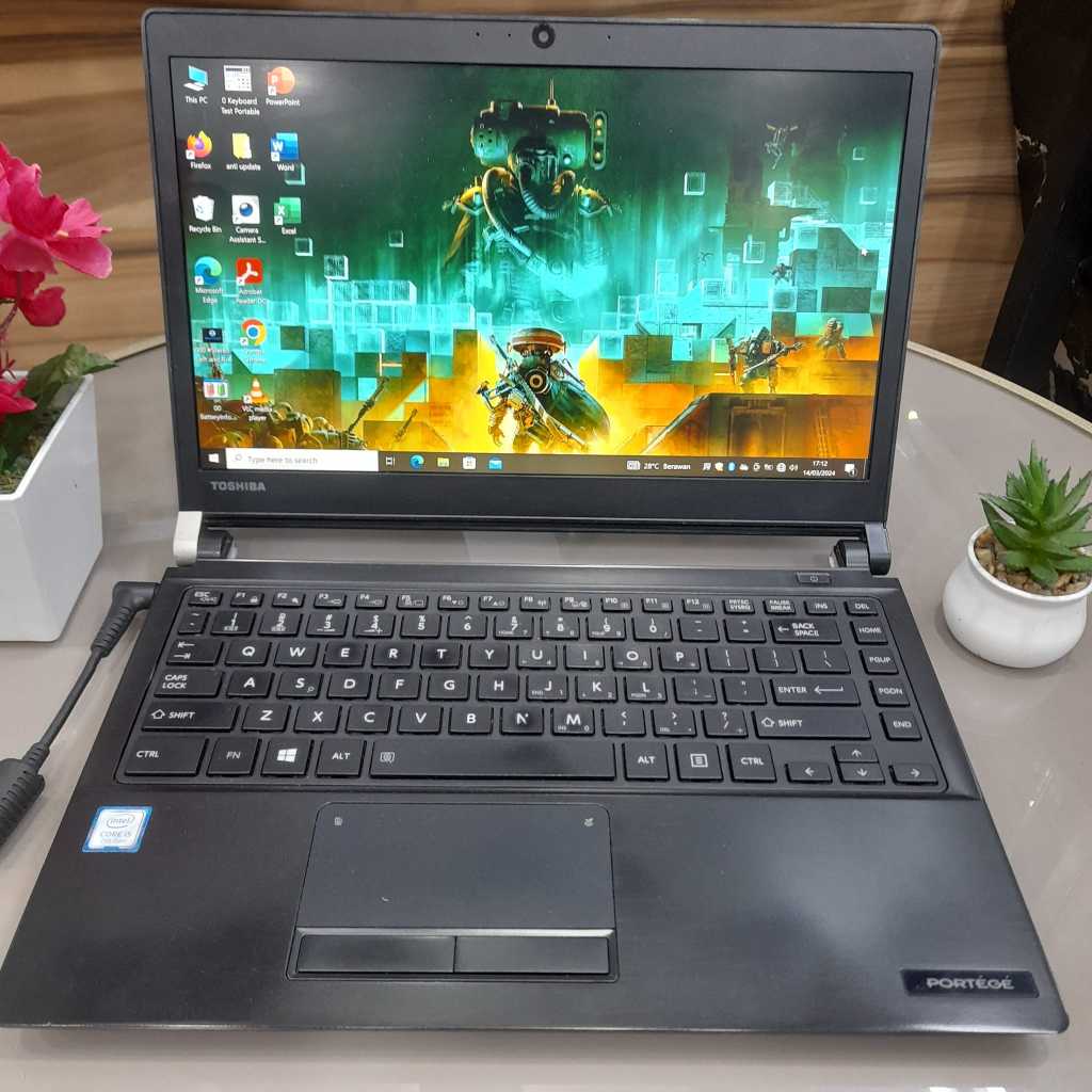 LAPTOP SECOND MURAH TOSHIBA PORTEGE R30-D I5 7TH GEN 8/256 13.3"