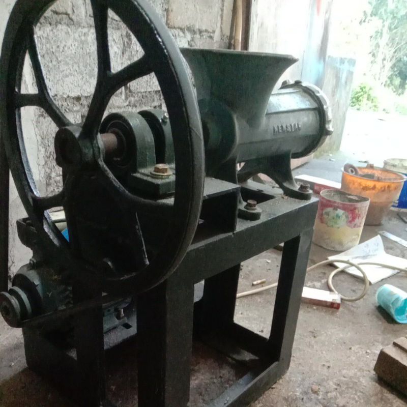 MESIN gilingan daging Dan bumbu