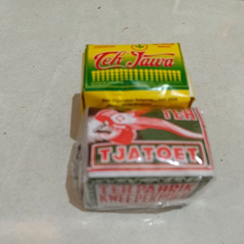 

Paket Teh Racikan Solo Tubruk isi 2 (Teh Jawa Premium 40Gr+Tjatoet Hijau 40Gr)