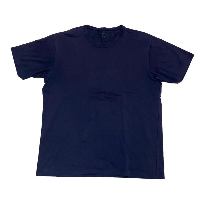 Uniqlo airism basic navy tee