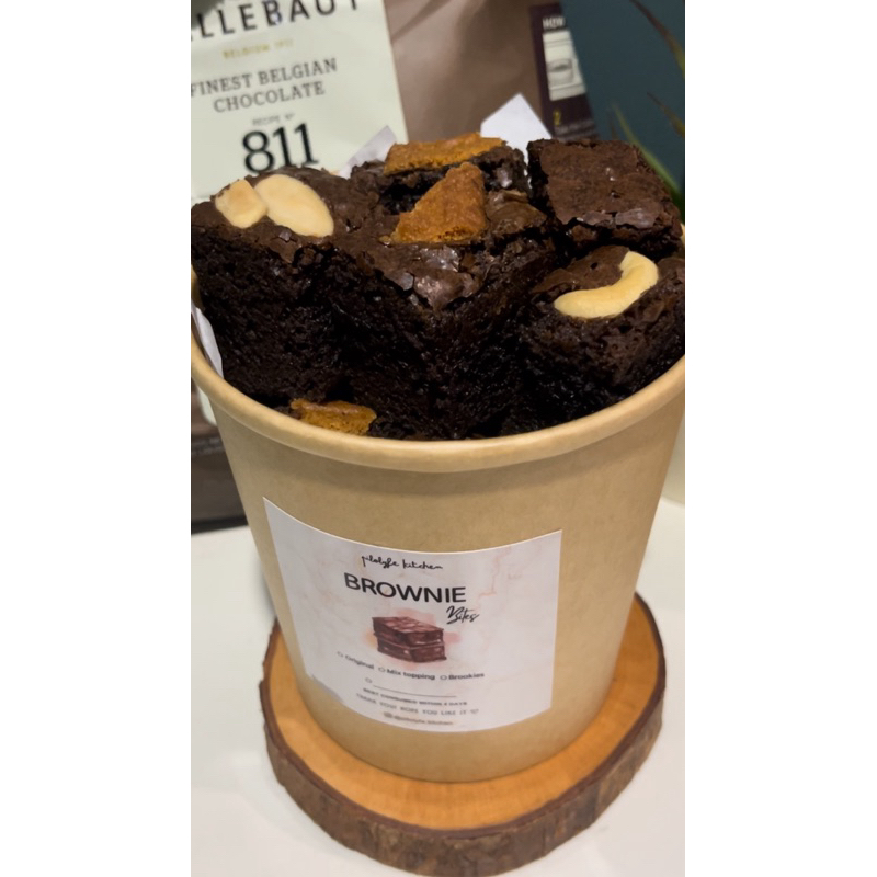 

BROWNIES BUCKET 12oz & 16oz | Fudgy & Gooey Brownies