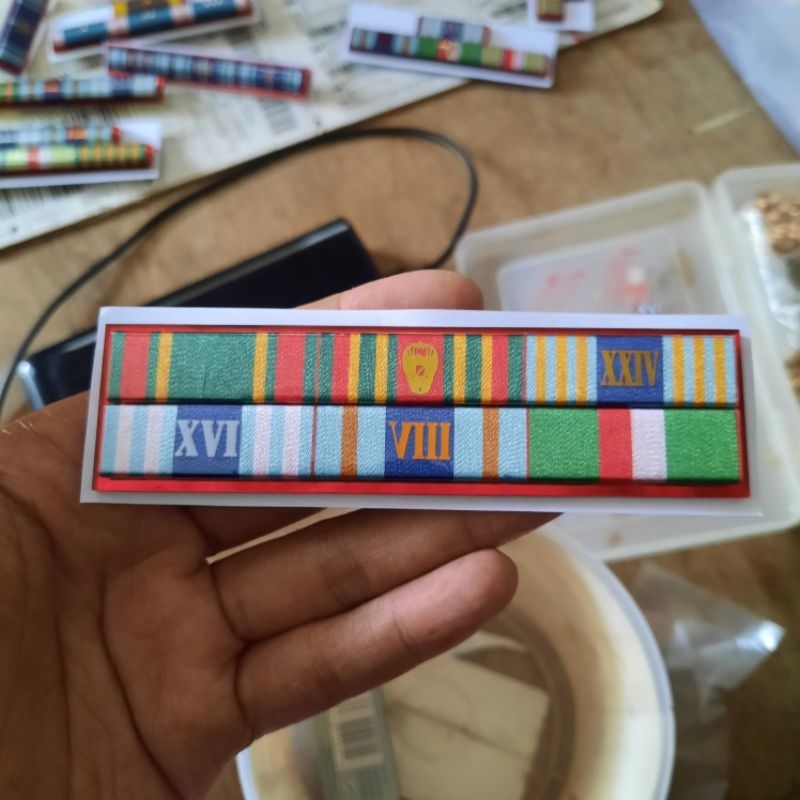 Kartika Eka Paksi Nararya, Dharma Bantala, Kesetiaan 24, 16, 8 Tahun, Dharma Nusa / Satya Lencana