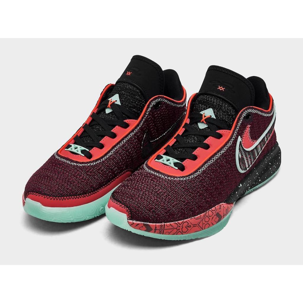 SEPATU BASKET ANAK LEBRON XX SE (GS) night maroon