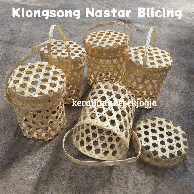 

KLONGSONG NASTAR BLICING | keranjang kue kering muat toples 500gr bulat 3pc keranjang bambu hampers parselan