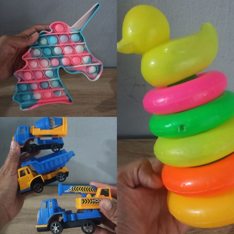 Preloved mainan anak pop it bebek susun mobil