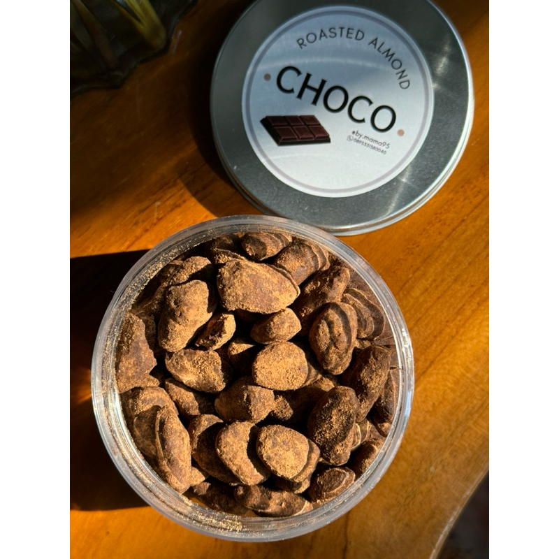 

Kacang almond panggang cokelat 200gr. Roasted Almond Choco