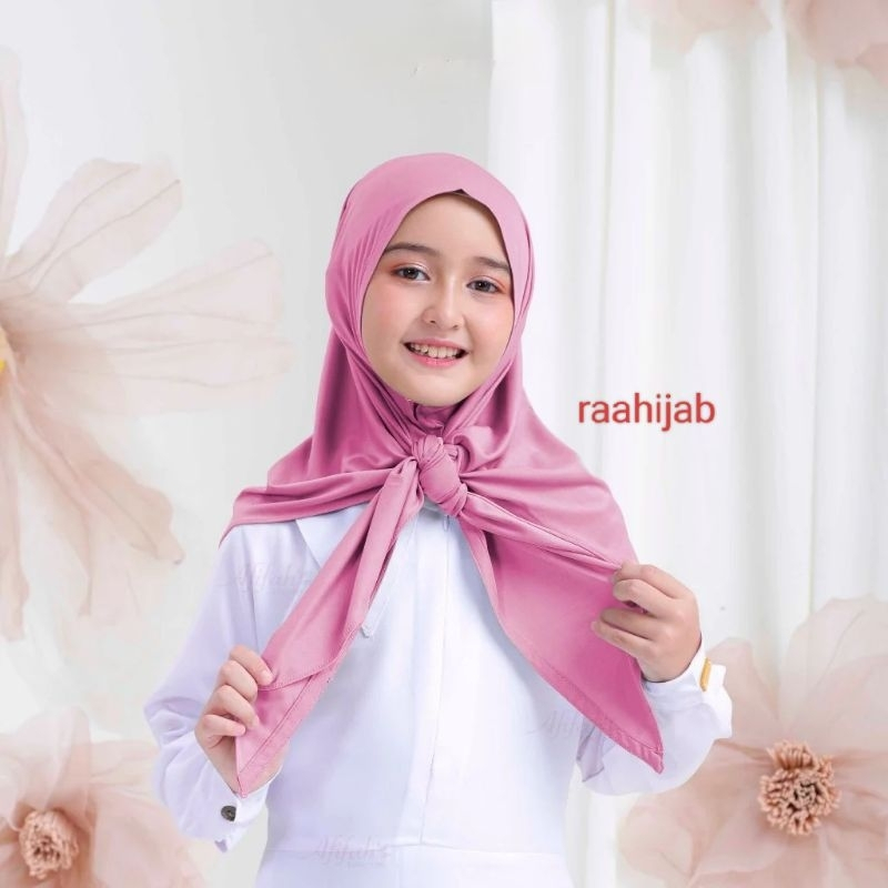 Jilbab segitiga instan anak perempuan/ Hijab Segitiga Yumna Instan Anak / hijab Instan / Segitiga In